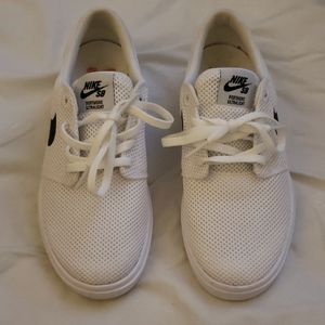 Nike SBs